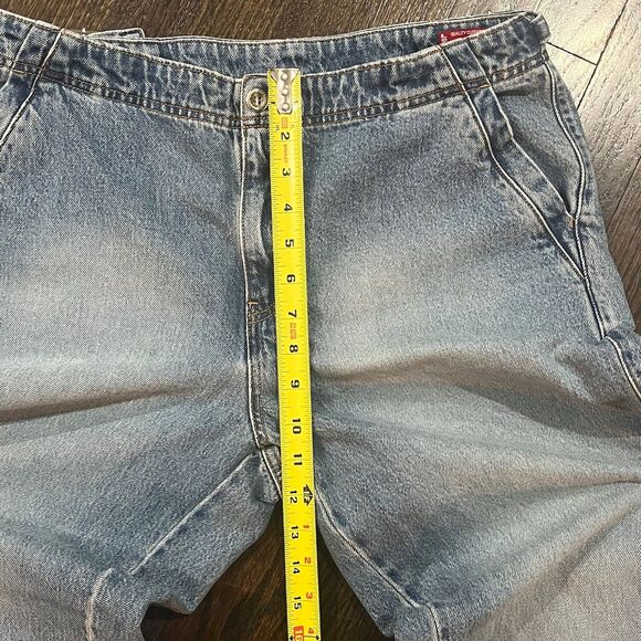 Levis Jeans Womens 12 Blue Buckle Back Cropped High Rise Denim 32x24 Y2K Batwing - Picture 7 of 9